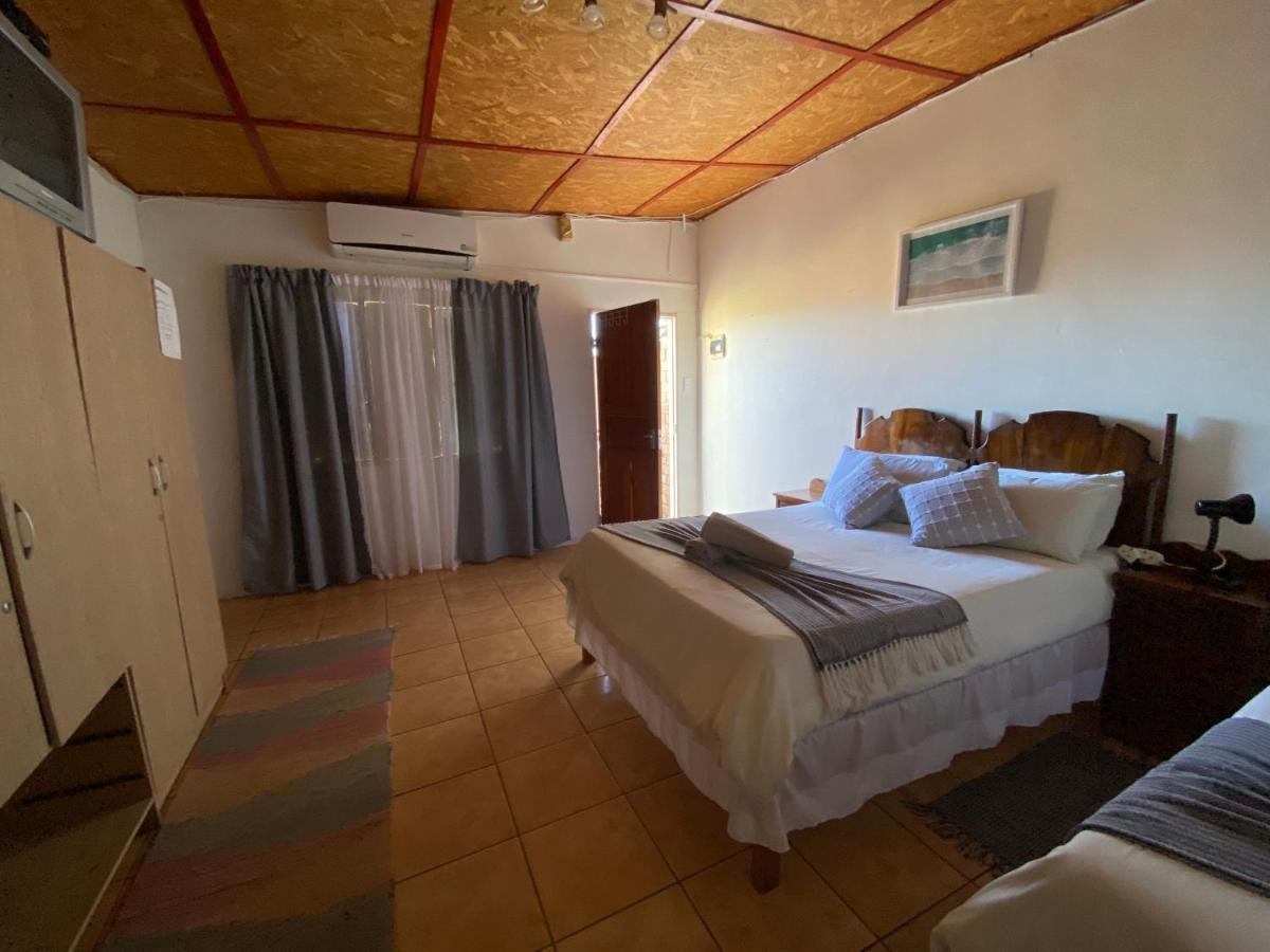 El-Kole Bed And Breakfast 추메브 외부 사진